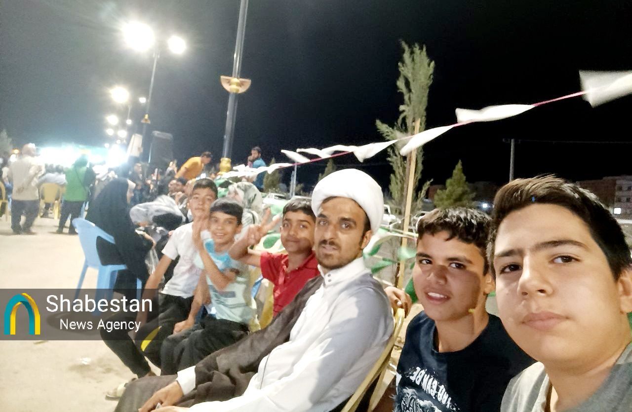 زوج طلبهای که در رفسنجان با ابتکار عمل کارکردهای حقیقی مسجد را احیا کردند