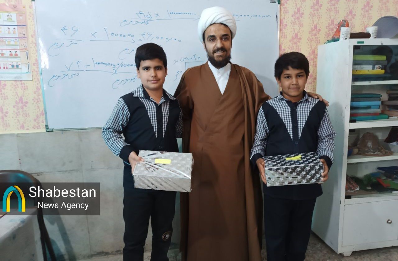 زوج طلبهای که در رفسنجان با ابتکار عمل کارکردهای حقیقی مسجد را احیا کردند