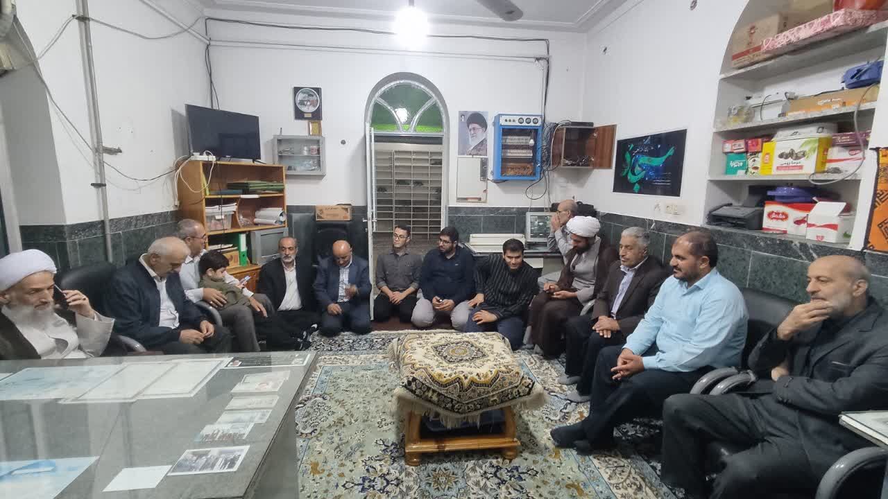 دیدار صمیمی نماینده ولی فقیه در مازندران با اعضای کانون امام سجاد(ع) نکا