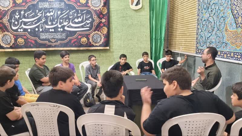 کانون مسجدی که با رویکرد تربیتی ویژه مقاطع سنّی مختلف فعالیت می‌کند