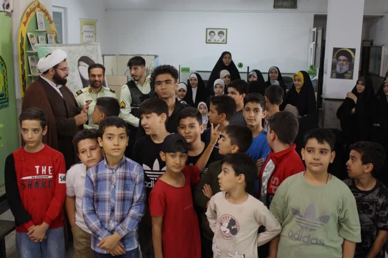 قدرشناسی بچههای مسجدی از زحمات حافظان امنیت