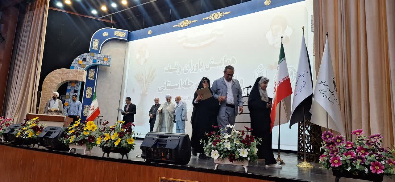 دختری روشن دل که حافظ قرآن شد/ زهرا تلخابی دختری به مهربانی فرشتهها