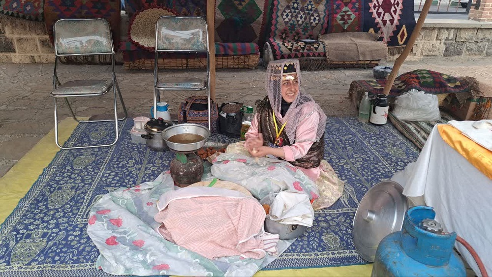 جشنواره بین المللی غذاهای سنتی معرف ظرفیتهای گردشگری استان است