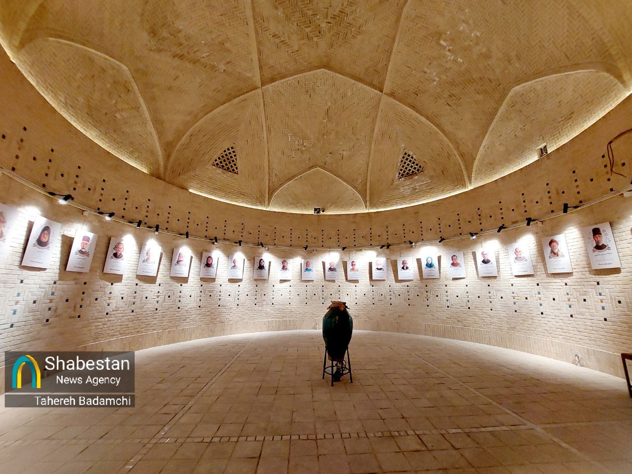 همنشینی با هنر| از عنایت شهید آوینی تا تحقیر گزینههای روی میز