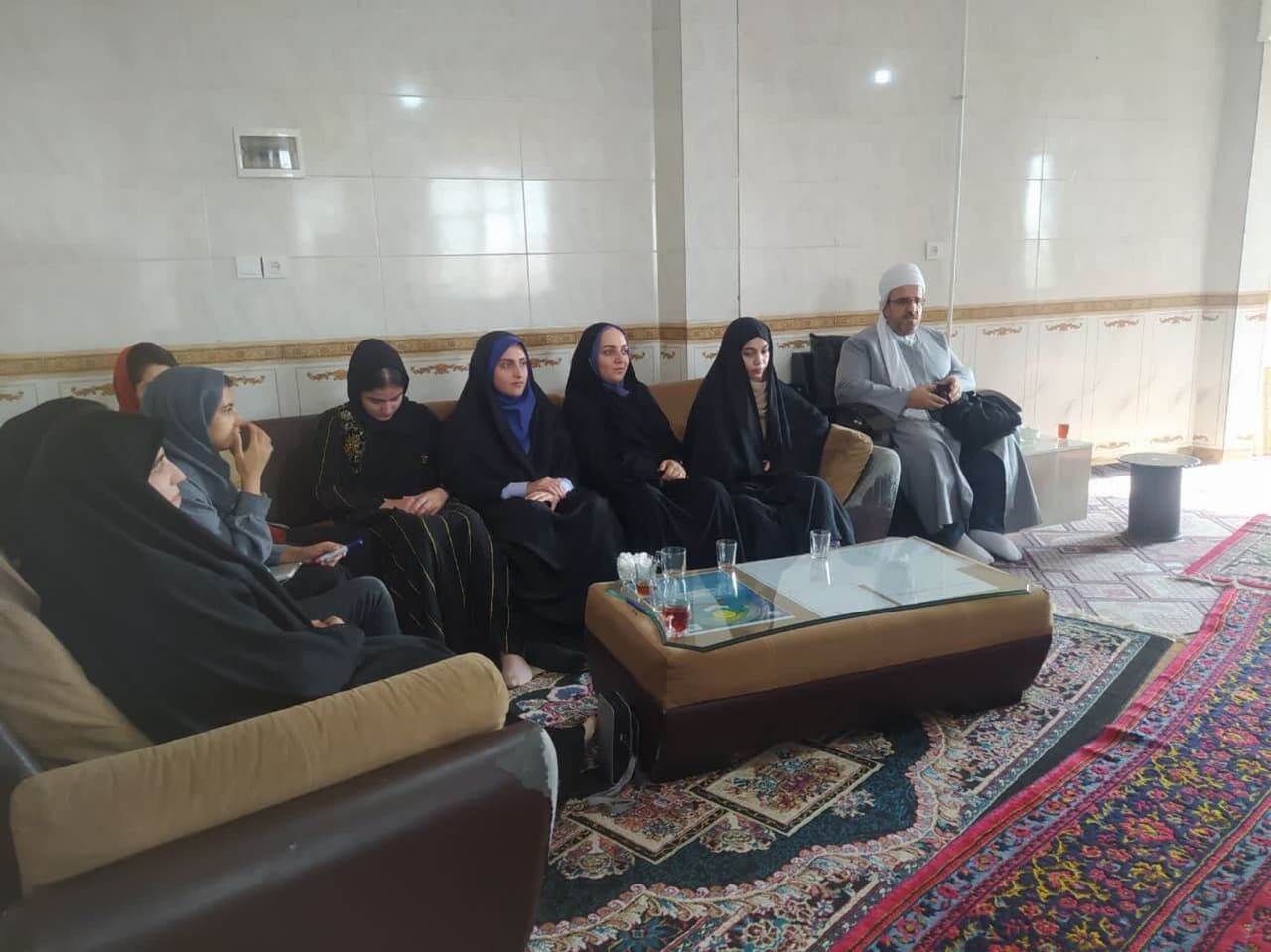 بازدید و سرکشی مدیر مدرسه علوم دینی از طلاب مدرسه علوم دینی امام شافعی درروانسر