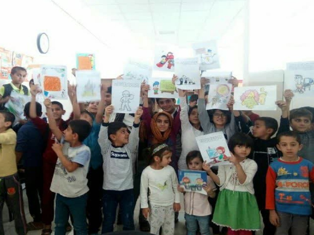 کوچک و بزرگ این روستا دوستدار کتاباند