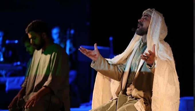 لسان الغیب نمایشی از لایههای درونی حافظ و چالشهای او با زمانه خویش