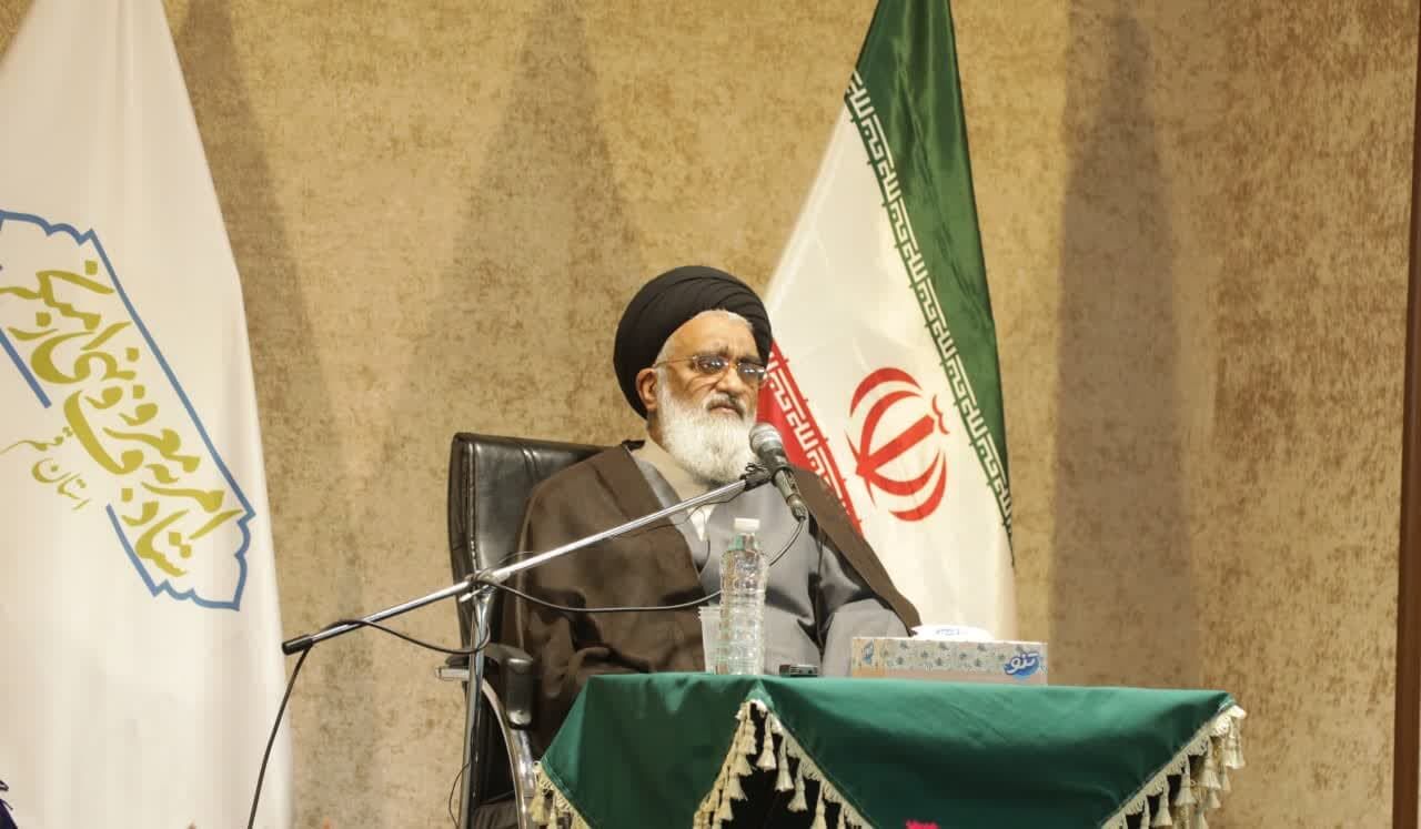 آمران به معروف مهارت‌های گفت‌وگوی خود را تقویت کنند