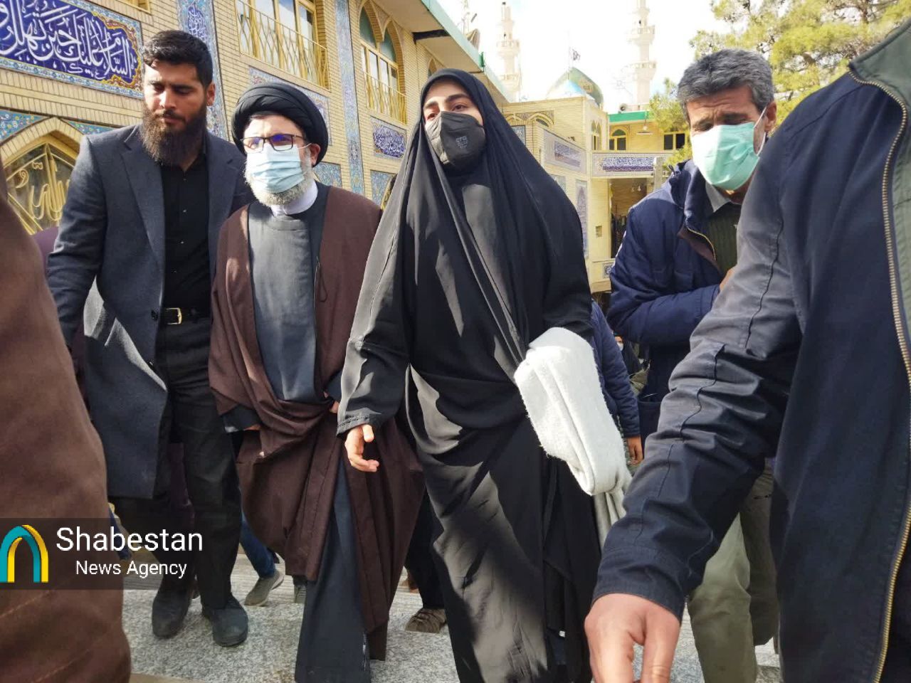 تصاویری از حضور شهید سیدهاشم صفیالدین در گلزار شهدای کرمان