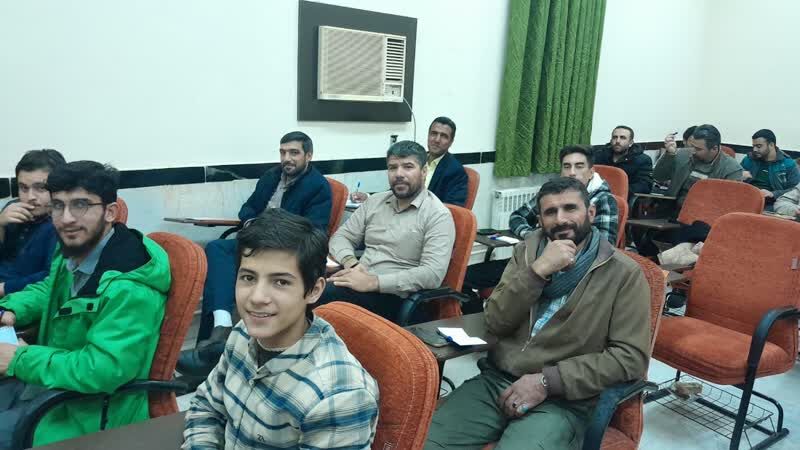 ۹ نفر از بچههای مسجد زنجان در دوره توانمندسازی گروههای سرود شرکت کردند