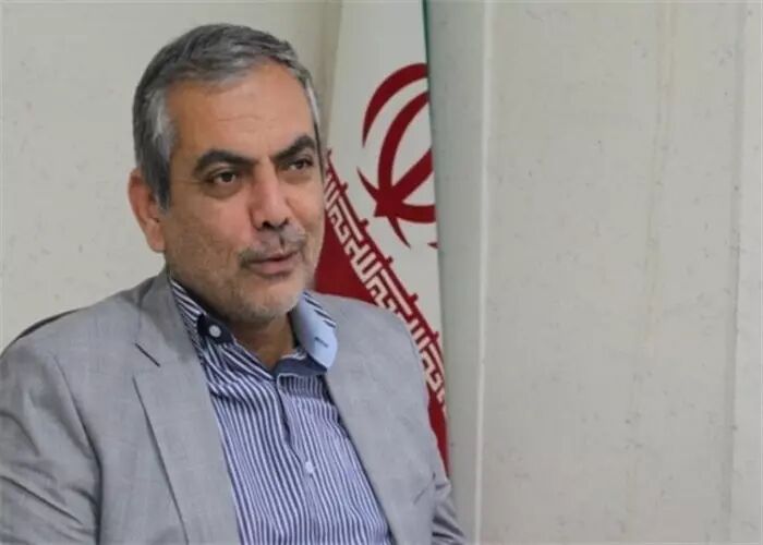 فاصله‌ از محتوا و مضمون در کمین شعر جوان مهدوی