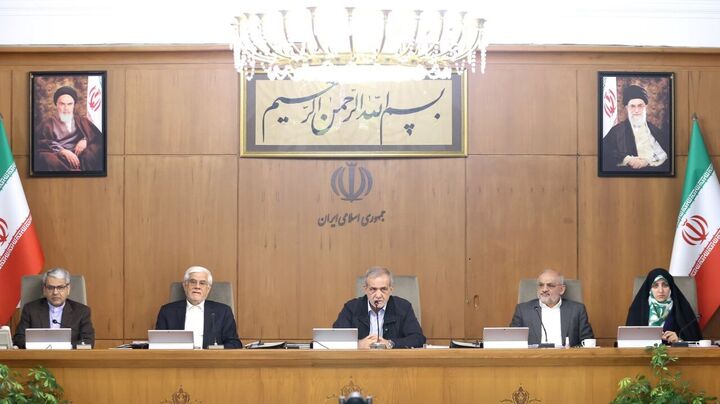 جنگ طلب نیستیم/از حقوق ملت و کشور دفاع خواهیم کرد