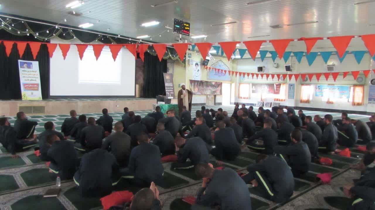 برگزاری ۸ کارگاه یک روزه تدبر در قرآن کریم در اصفهان