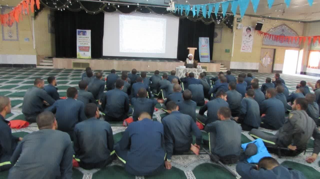 برگزاری ۸ کارگاه یک روزه تدبر در قرآن کریم در اصفهان