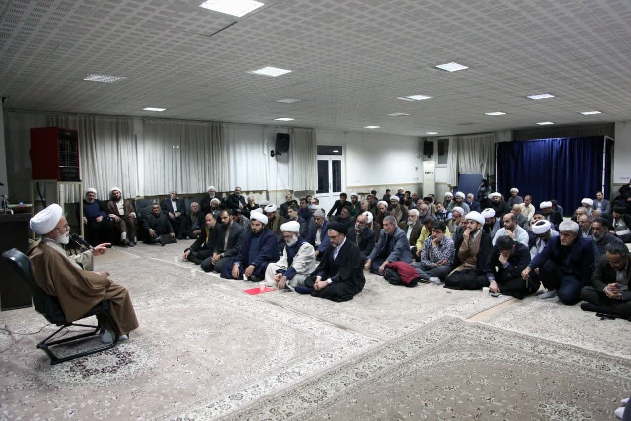 نشست هماندیشی فعالان مساجد در کرمانشاه برگزار شد