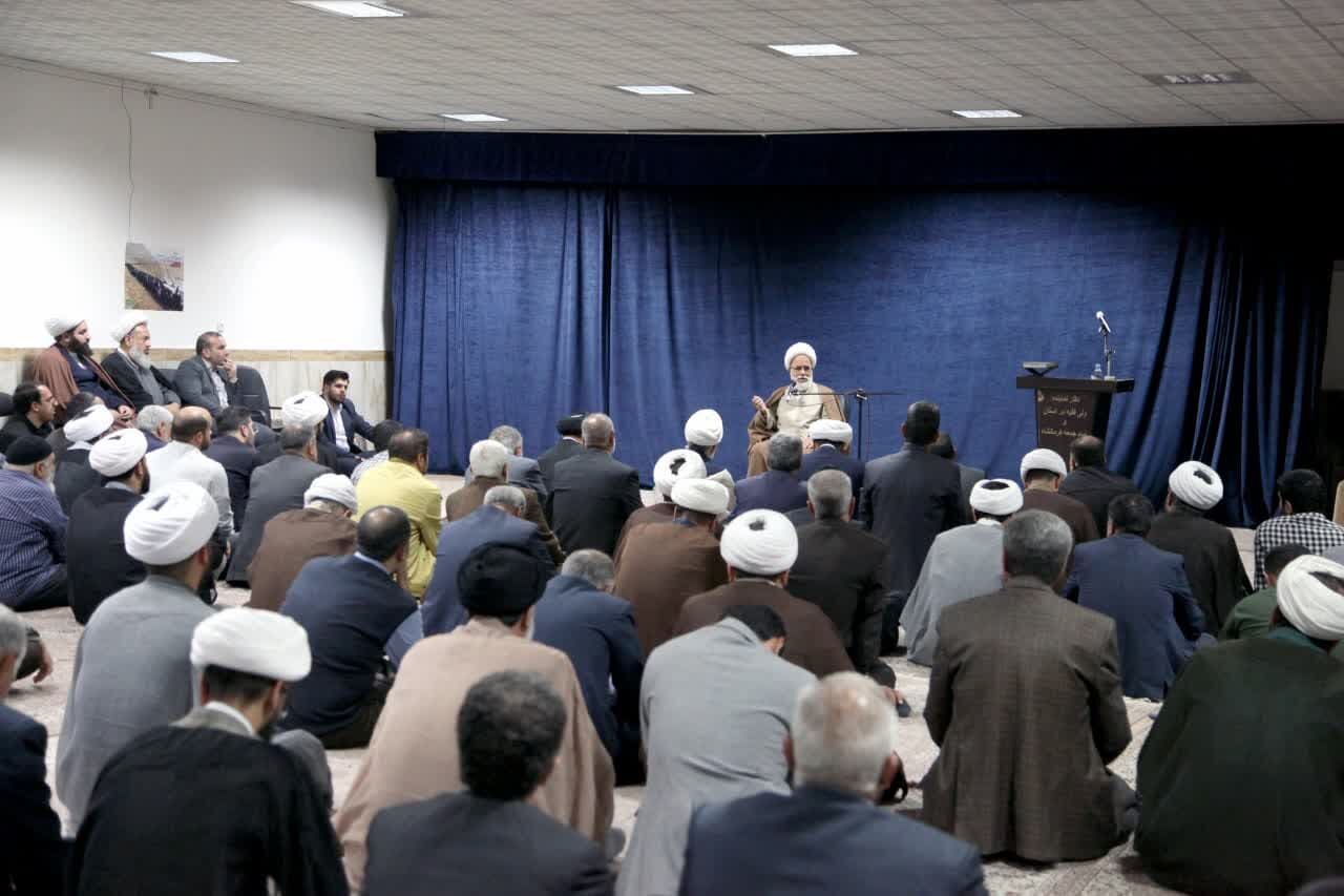نشست هماندیشی فعالان مساجد در کرمانشاه برگزار شد