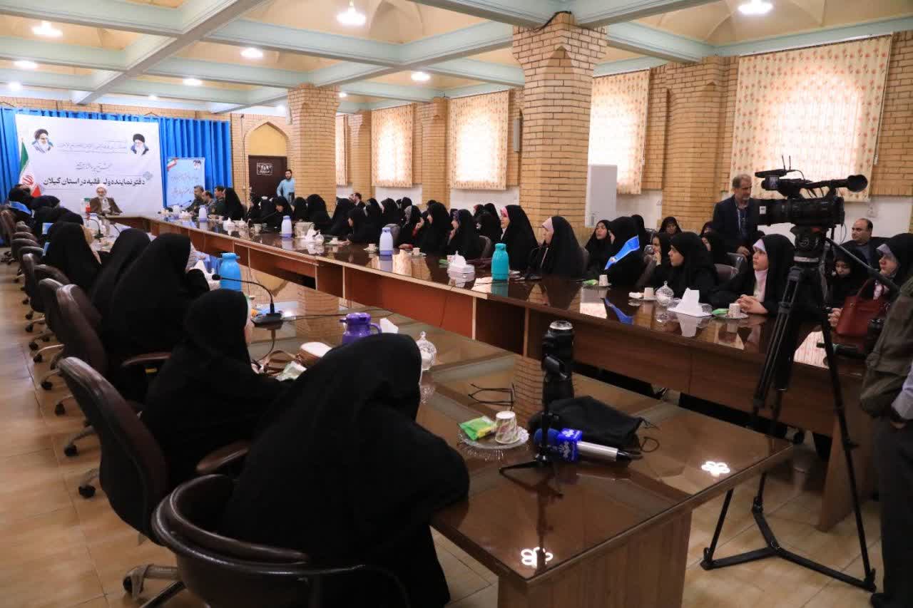 اعتقاد به باورهای والای انقلاب هدف تشکلهای دانشآموزی است