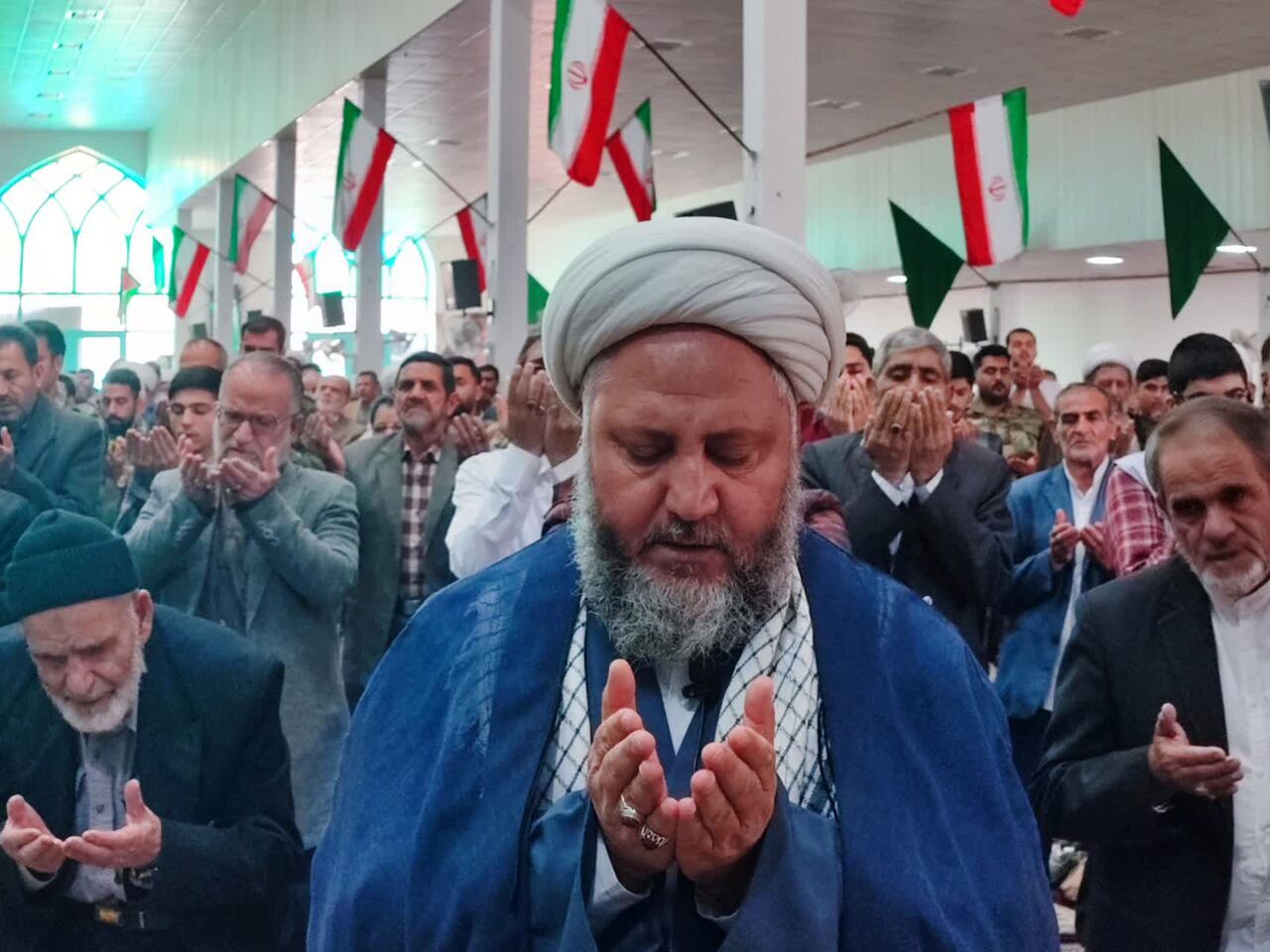 هدف از مرور وقایع تاریخی انقلاب، انتقال پیام آن به نسل گهای بعدی است