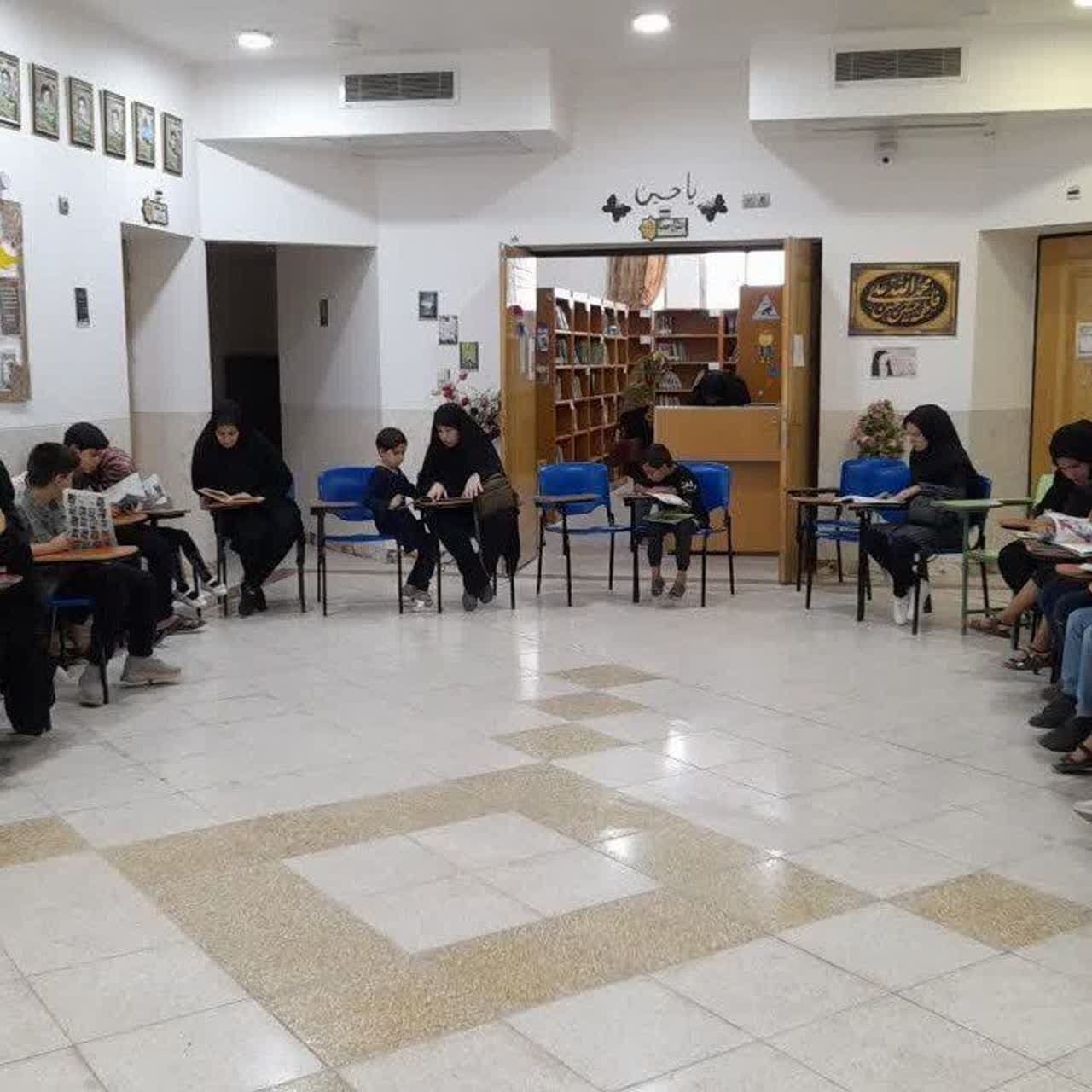 از دههچهلیها تا دهه نودیها؛مشتری پروپاقرص یک کتابخانه مسجدی