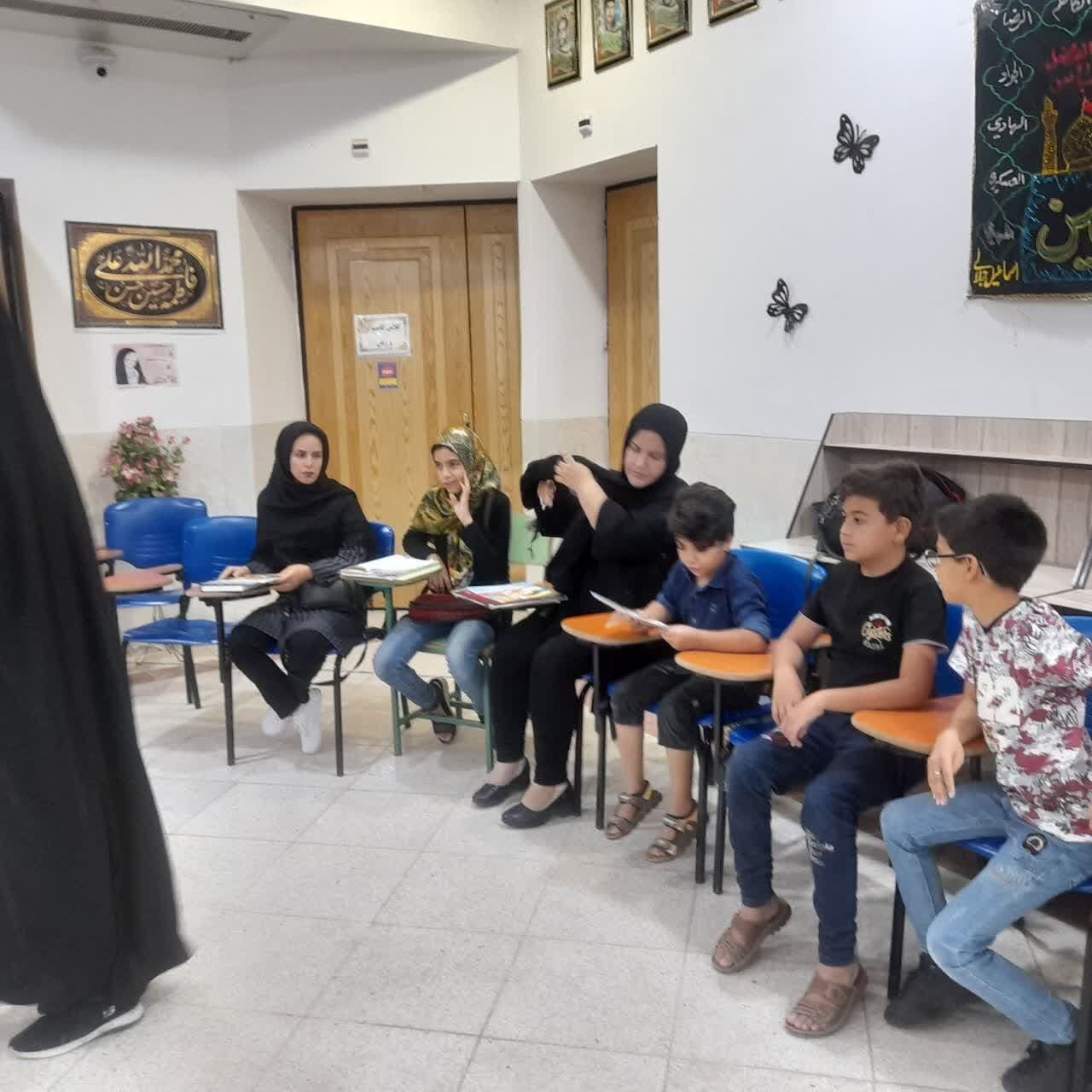 از دههچهلیها تا دهه نودیها؛مشتری پروپاقرص یک کتابخانه مسجدی