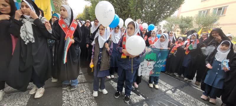 طنین فریاد تظلم خواهی دانش آموزان البرزی برای مردم غزه و لبنان