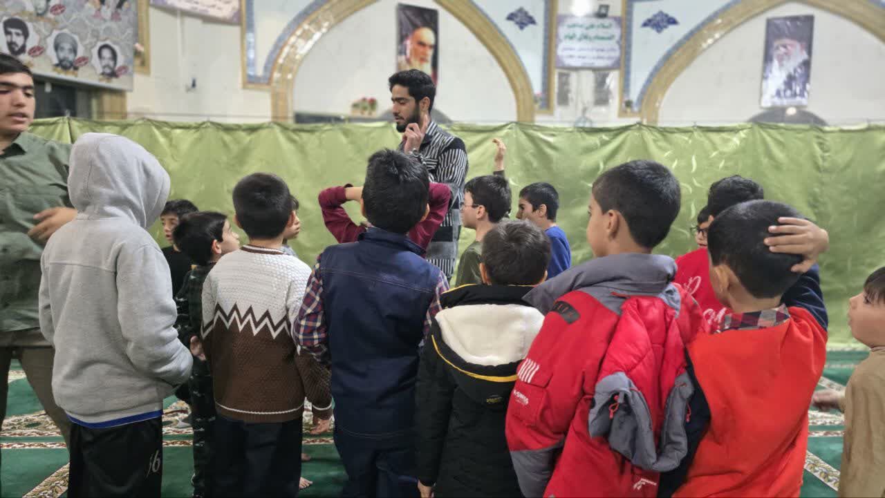 «ادبستان»، خاطرهای زیبا از مسجد در ذهن دبستانیها