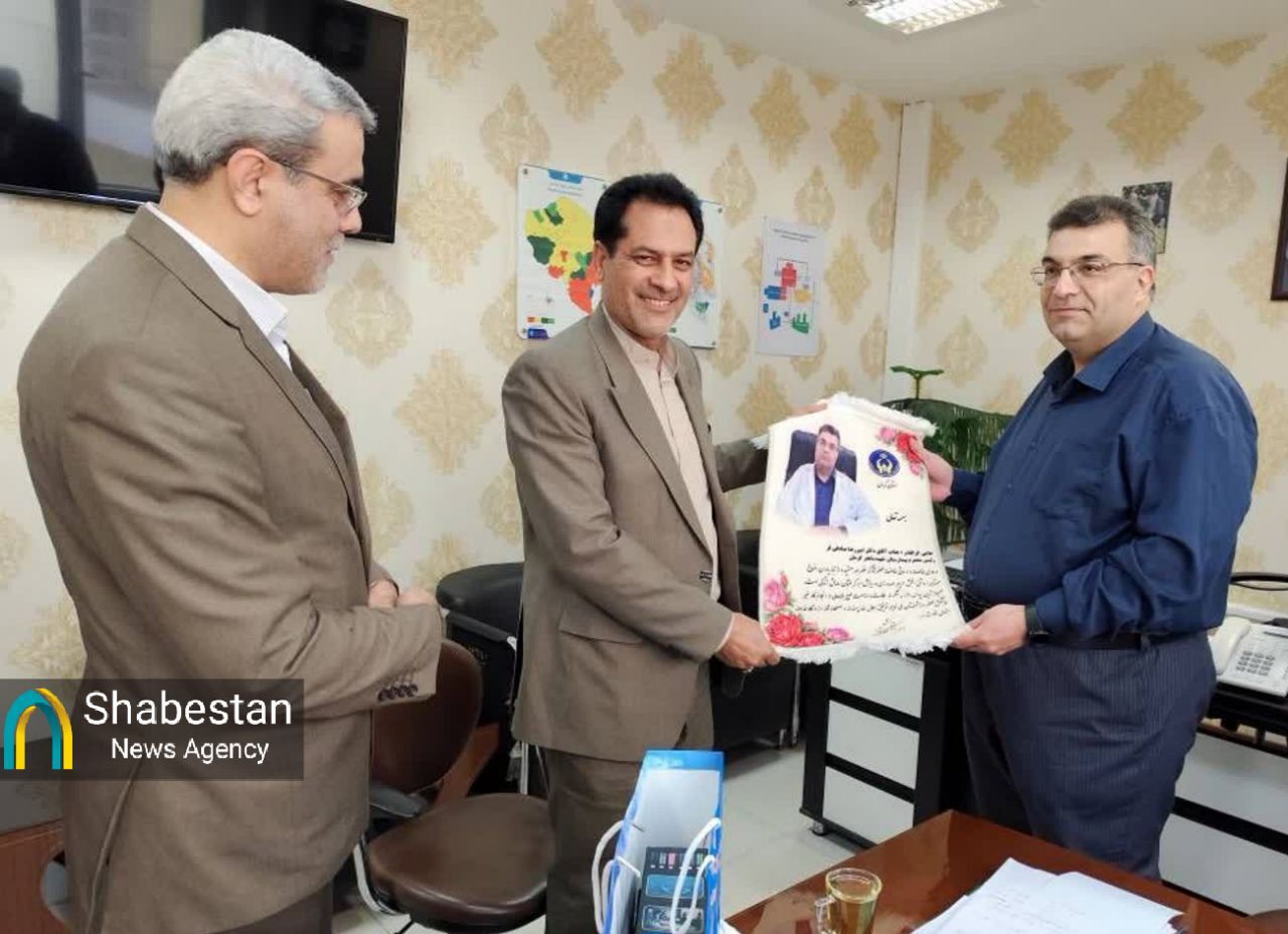 پرستاران حامیِ ایتام در کرمان تجلیل شدند