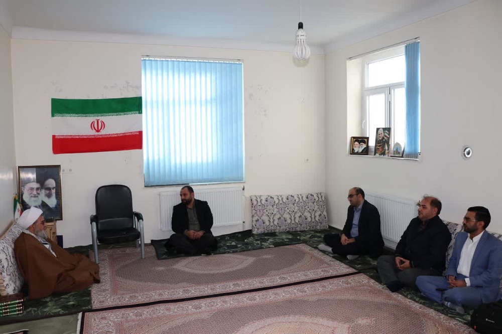 دختران دهه نود چالدران با حزبالله همقسم شدند