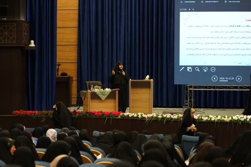 راهی نو برای جریانسازی حیا و پاکی در شیراز؛ طلایهداران عفاف در مسیر ترویج فرهنگ حجاب