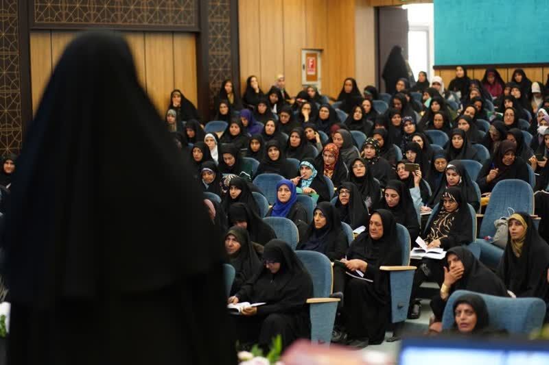 راهی نو برای جریانسازی حیا و پاکی در شیراز؛ طلایهداران عفاف در مسیر ترویج فرهنگ حجاب