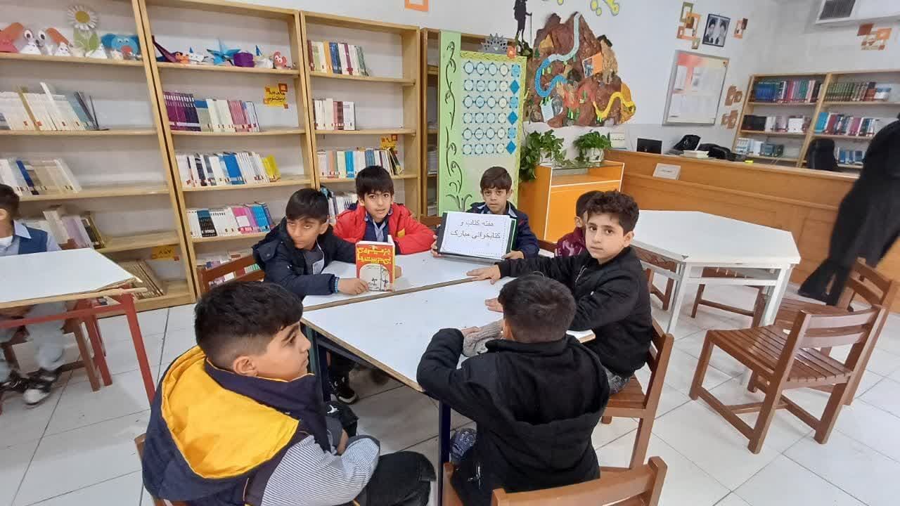 افراد به راحتی میتوانند به کتابهای مورد نیاز خود در مساجد دسترسی پیدا کنند