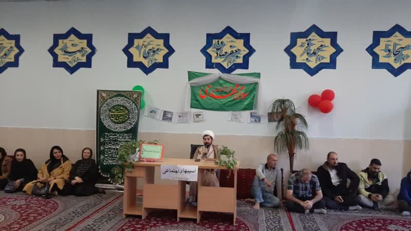 تجربهای موفق از همسایگی مسجد و مدرسه