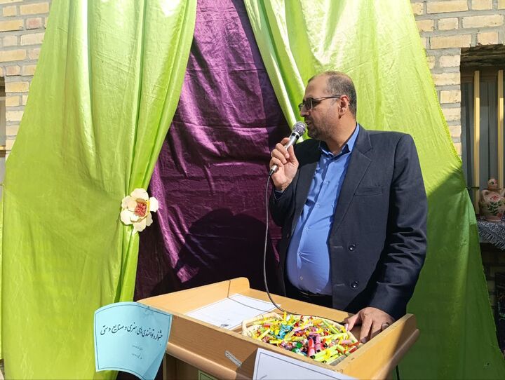 هفته فرهنگی خوسف فرصتی برای هویت بخشی به نسل جوان است هفته فرهنگی خوسف فرصتی برای هویت بخشی به نسل جوان است