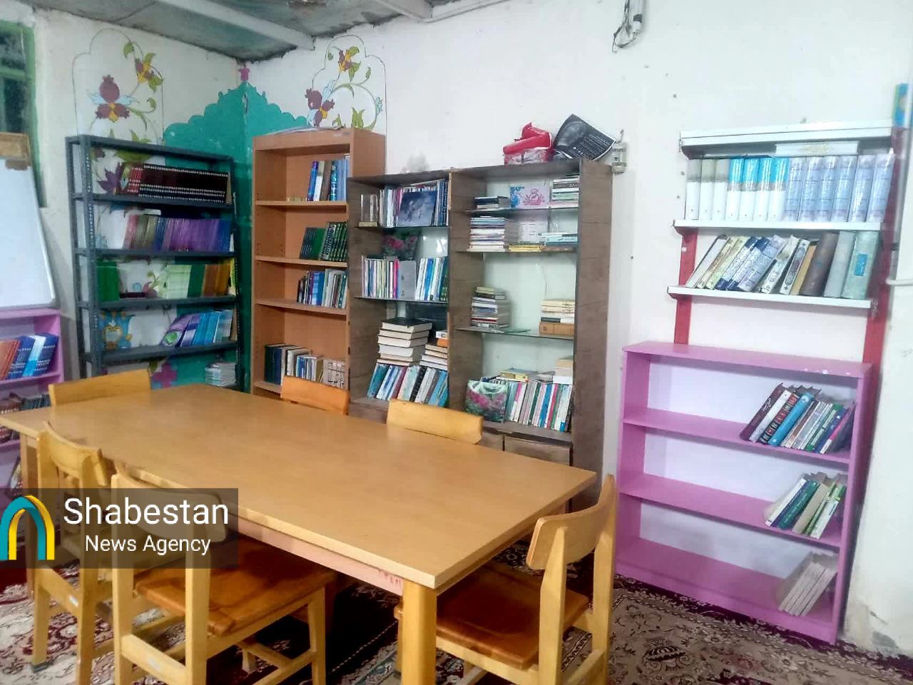 کتابخانه کانونی در اختیار کنکوریها؛ اشتیاق بچههای مسجد به انس با کتاب در ریگان