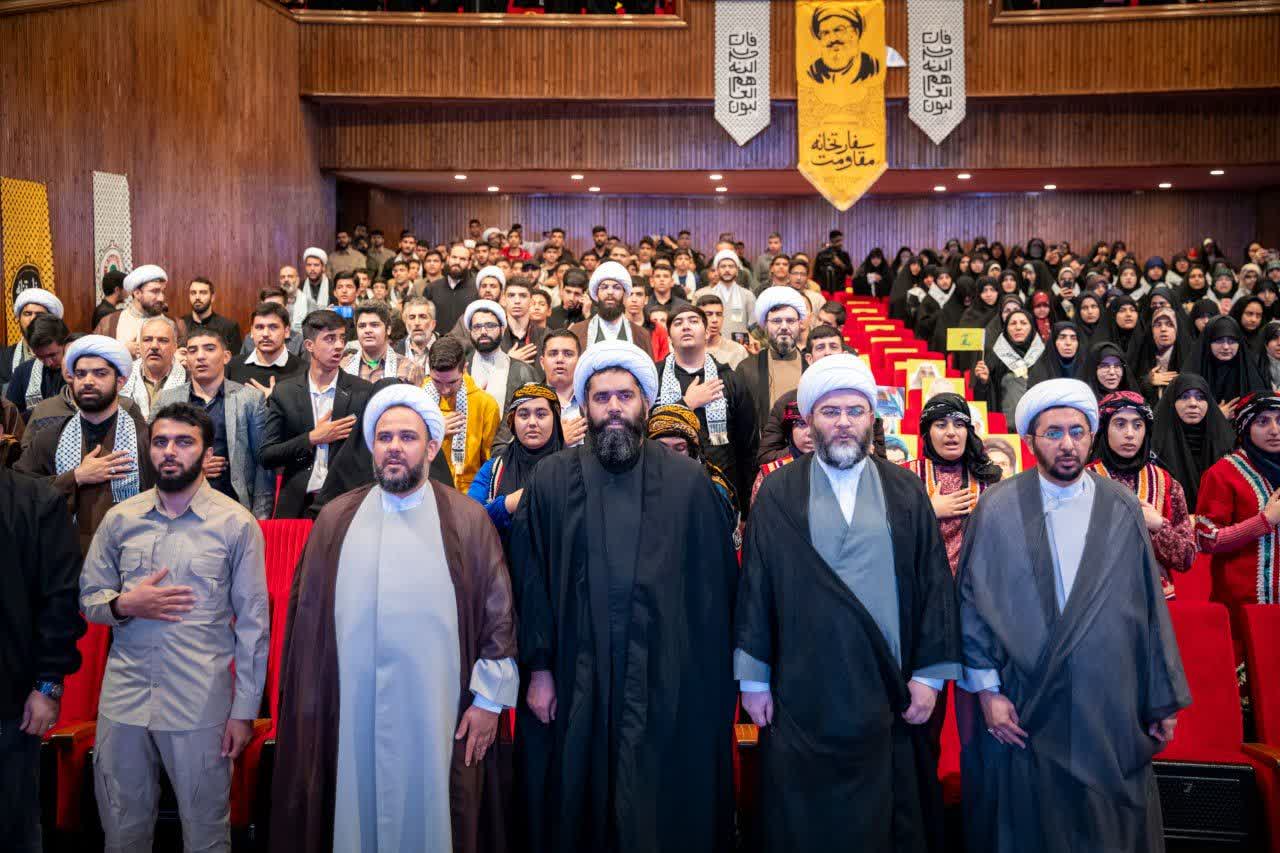 تبدیل مدارس به سفارت مقاومت صوری نیست/با دانشآموزان محور مقاومت ارتباط بگیرید