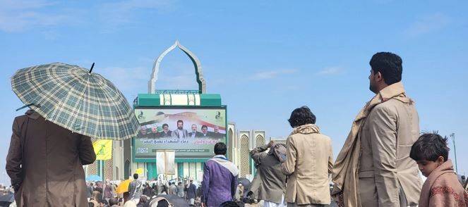 راهپیمایی گسترده مردم یمن در ۴۶۰ میدان با شعار «با غزه و لبنان»