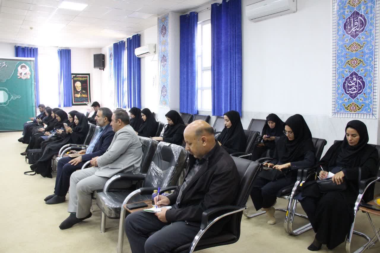 رسانهها، راه تسلط بر افکار و ایدهها هستند