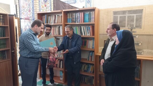 از سالن مطالعه تا محافل فرهنگی؛ روایت تلاشهای کتابخانه مسجدی در شیراز