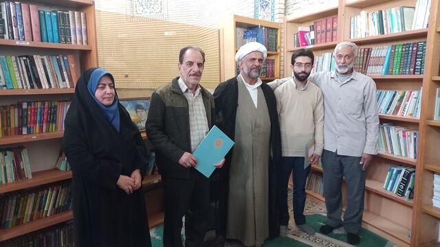 از سالن مطالعه تا محافل فرهنگی؛ روایت تلاشهای کتابخانه مسجدی در شیراز