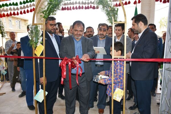 «خانزنیان»؛ شهری که دیگر بدون کتاب نیست