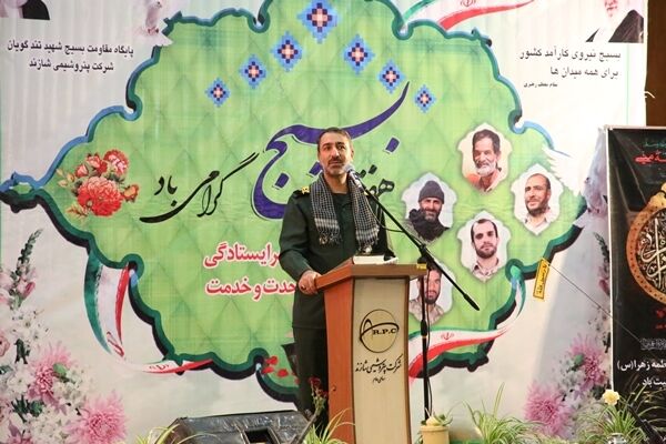 هر فردی که قدمی برای پیشرفت کشور و مردم بردارد بسیجی است