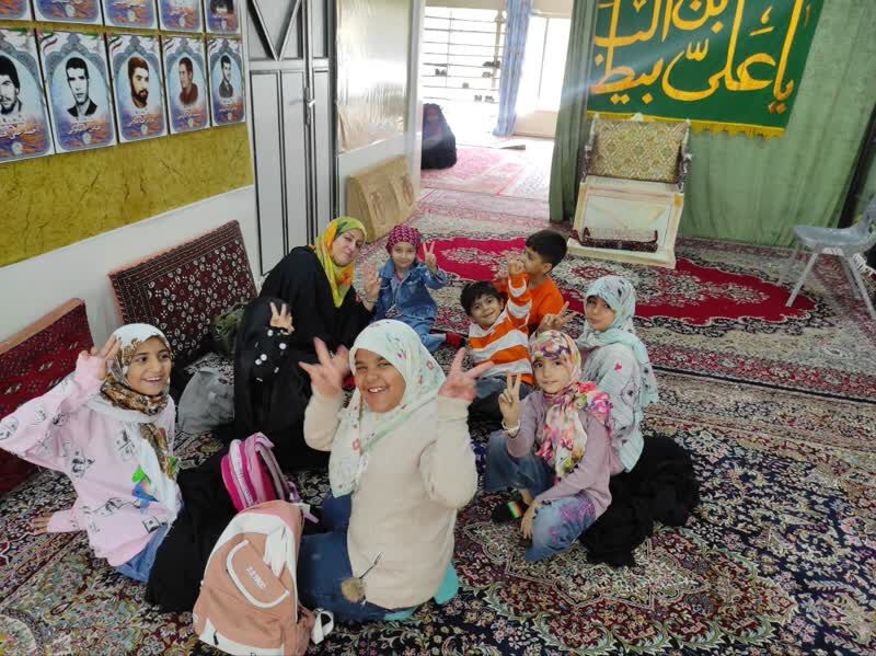 برگزاری کلاسهای آموزش نهج البلاغه در کانون شهید قندی اراک