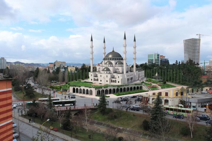 بزرگ‌ترین مسجد جامع آلبانی و بالکان مقصدی برای جذب گردشگران جهان