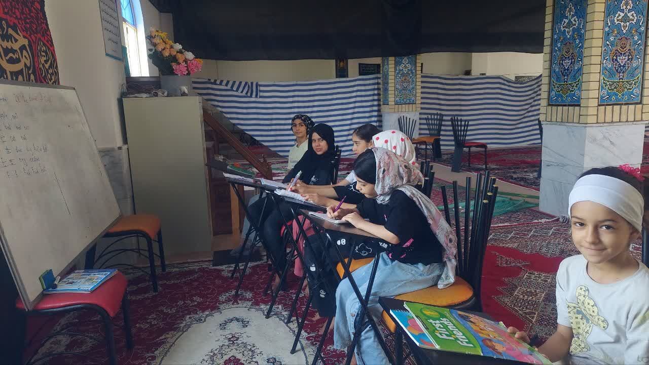 هدف از اجرای برنامههای فرهنگی کانونهای مساجد، تربیت نسلی انقلابی است