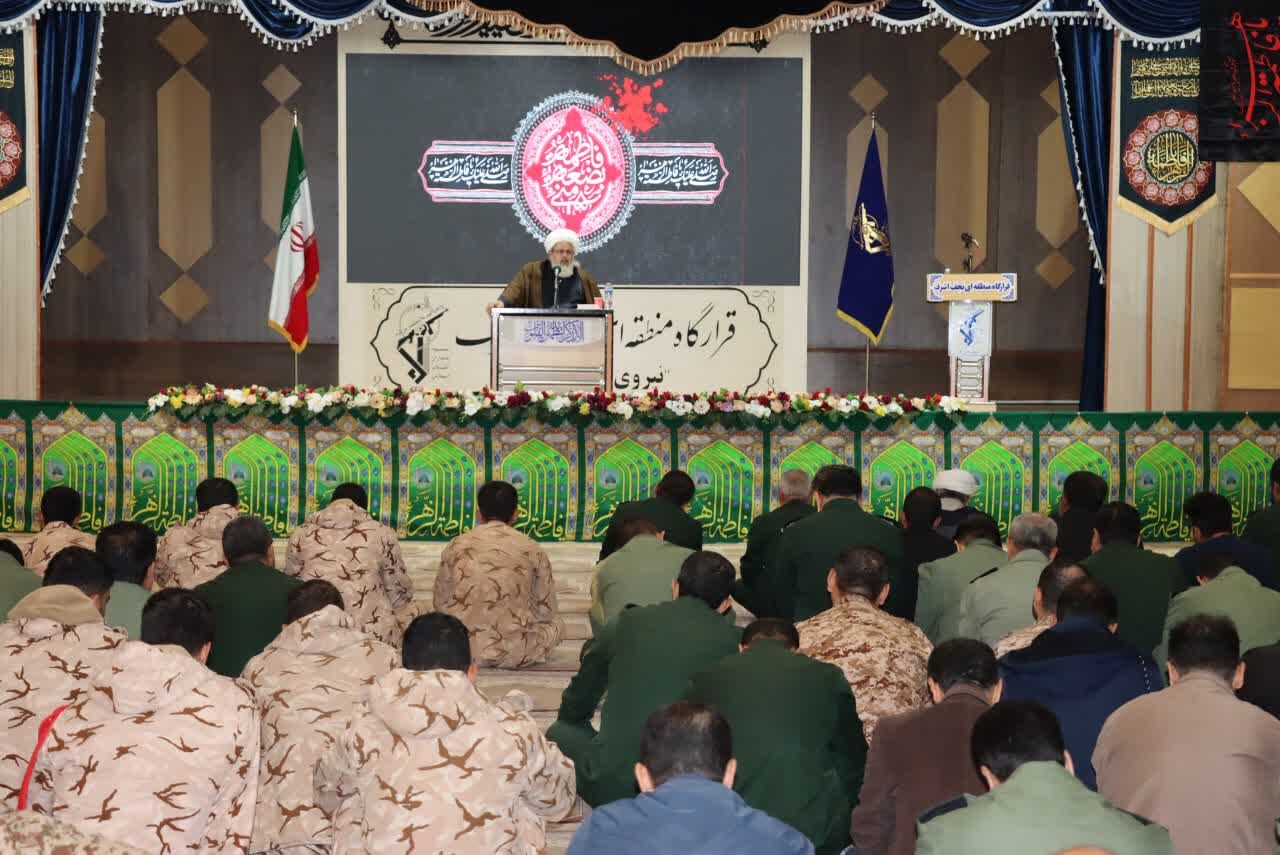 عمود خیمه اسلام بر مبنای ولایت است