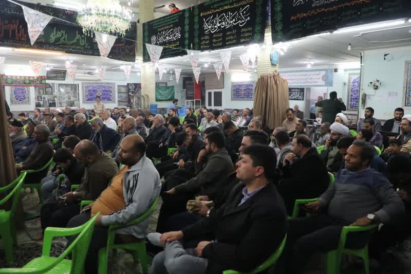 مسجد سنگر دفاع از ارزشها است