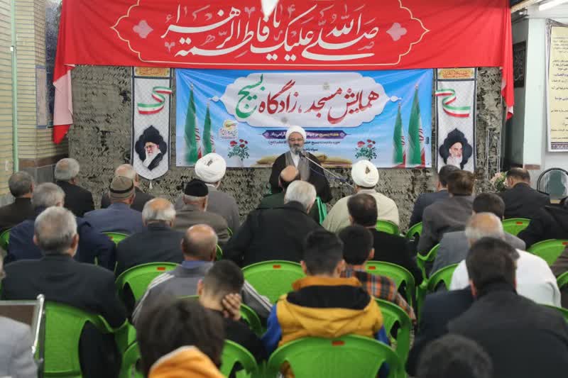 مسجد سنگر دفاع از ارزشها است