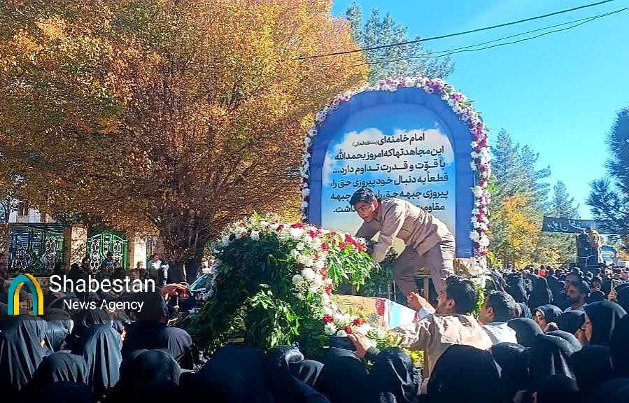 بدرقه‌ تماشایی؛ گمنامانی که شُهره‌ی شهرها شدند