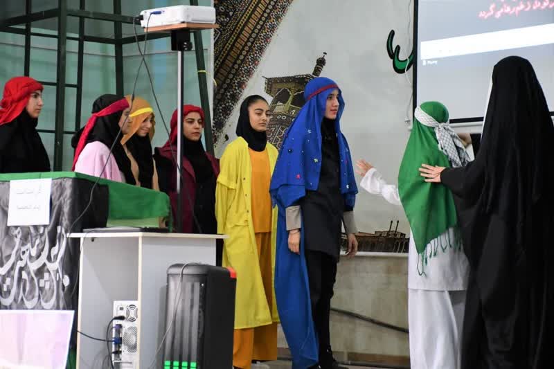 تبیین چهره واقعی زن الگوی اسلامی وظیفه اصلی ما است