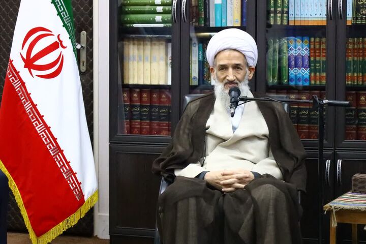 رشد معاد باید توامان با رشد معاش مورد توجه باشد